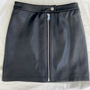 NWT Topshop Black Faux Leather Front Full Zip Mini Skirt